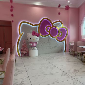 Hello Kitty Cafe - Themed Cafes Near Me - Santa Clara, California