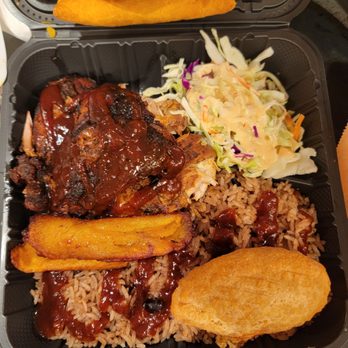 Jamaican Jerk Shack - Jerk chicken - Food Trucks Near Me - Everett, Washington Jamaican Jerk Shack - Jerk chicken - Food Trucks Near Me - Everett, Washington