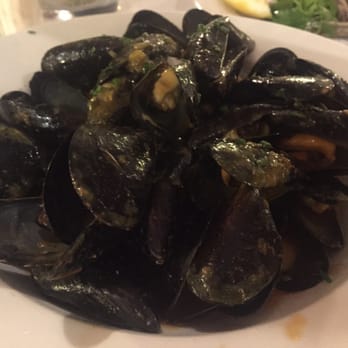 La Nansa - Muscles in marinera sauce - Spanish Near Me - Sitges, B