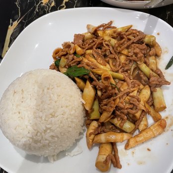 Eatery 19 - F8. Shredded Pork with Baby Bamboo Shoots - Taiwanese Near Me - Syosset, New York Eatery 19 - F8. Shredded Pork with Baby Bamboo Shoots - Taiwanese Near Me - Syosset, New York