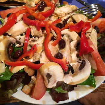 Le Bar du Coin - Huge chicken salad! - Pizza Near Me - Nice, 06