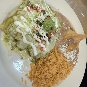 Don Nacho's Cafe - Enchiladas suizas with chicken - Mexican Near Me - Solvang, California Don Nacho's Cafe - Enchiladas suizas with chicken - Mexican Near Me - Solvang, California