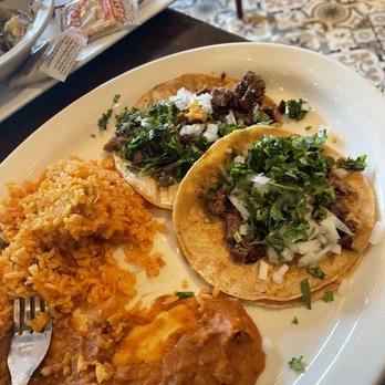 Cafe El Tapatio - Carne Asada Tacos - Mexican Near Me - Chicago, Illinois