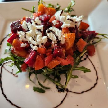 La Cosecha Bar + Restaurant - Beet and goat cheese salad with balsamic - Spanish Near Me - Paso Robles, California