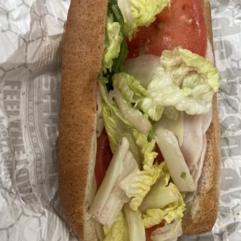 Sheetz - Nasty brown rotting lettuce - Convenience Stores Near Me - COLONIAL HEIGHTS, Virginia
