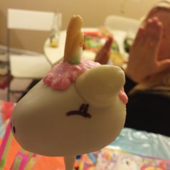 XOXO Cake Pops - Desserts Near Me XOXO Cake Pops - Desserts Near Me