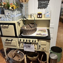 Cricket's Antique & Garden Market - Antique stove