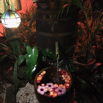 Sonya's Garden - Tranquil fountain amidst the Garden  {Apz Pal} - Bed & Breakfast Near Me - Alfonso, CAV