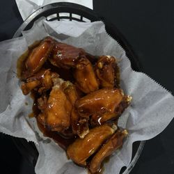 Stone Creek Bar & Grill - Bourbon BBQ wings