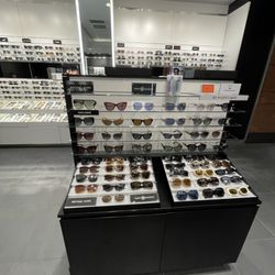 Sunglass Hut - Power shopping while waiting for our flights, LOL! #labordaysale