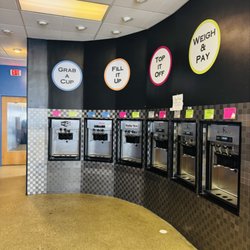 Daddy Yo's Frozen Yogurt