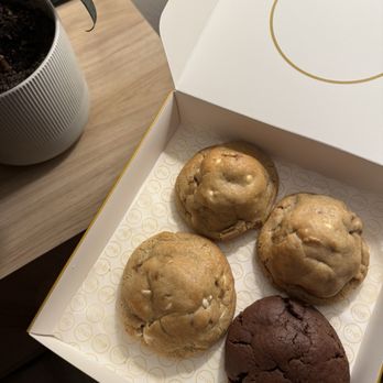 Chip Cookies - Biscoff & Chocolate Brownie - Desserts Near Me - Walnut Creek, California