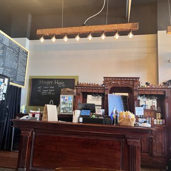 Block 16 - Ordering counter - American Near Me - Omaha, Nebraska