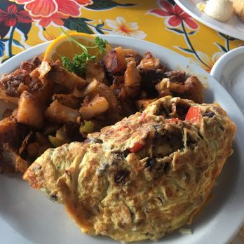 Beach Break Cafe - ABC omelet with homestyle potatoes - Breakfast & Brunch Near Me - Oceanside, California Beach Break Cafe - ABC omelet with homestyle potatoes - Breakfast & Brunch Near Me - Oceanside, California