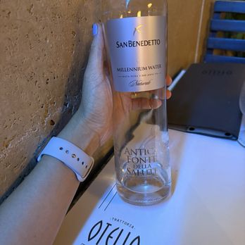 Otello alla Concordia - Stilled water. - Roman Near Me - Rome, RM Otello alla Concordia - Stilled water. - Roman Near Me - Rome, RM