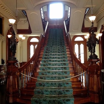 Iolani Palace - Museums Near Me - Honolulu, Hawaii