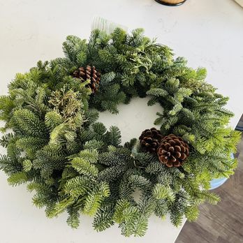 Queens Trees - Wreath w/ pine cones - Nurseries & Gardening Near Me - Saratoga, California Queens Trees - Wreath w/ pine cones - Nurseries & Gardening Near Me - Saratoga, California