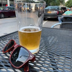 Half Pint Pub
