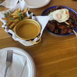 Curry fries and chili chicken Curry fries and chili chicken