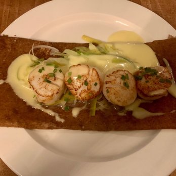 Le Billig - Crepe with scallops and leeks - Creperies Near Me - Quebec City, Quebec Le Billig - Crepe with scallops and leeks - Creperies Near Me - Quebec City, Quebec