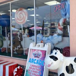 Beach Life Sweets & Ice Cream