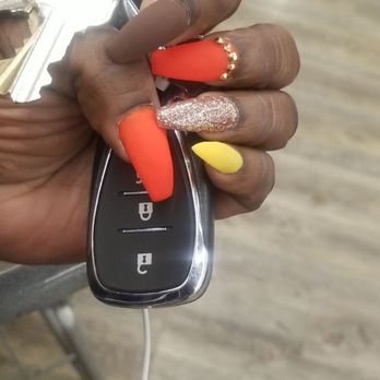 La Castle Nails & Spa - Nail Salons Near Me - Stockton, California