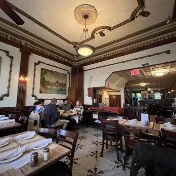 Ralphs Italian Restaurant - Beautiful restaurant - Italian Near Me - Philadelphia, Pennsylvania