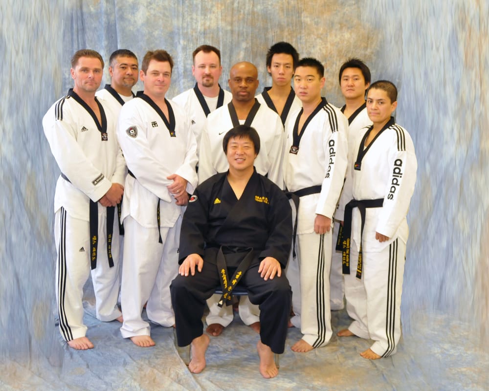 Chang's Martial Arts Academy Logo
