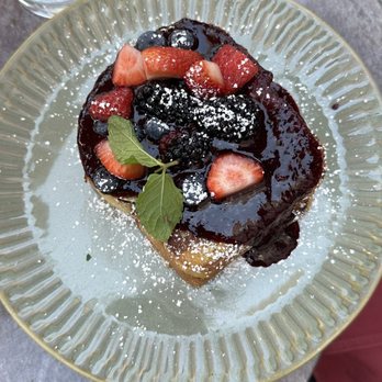 Flora - Berry pancake - Breakfast & Brunch Near Me - San Diego, California