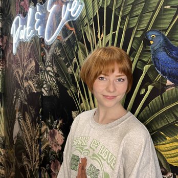 Megan Bailey - Short layered bob with bangs - Hair Stylists Near Me - Seattle, Washington Megan Bailey - Short layered bob with bangs - Hair Stylists Near Me - Seattle, Washington