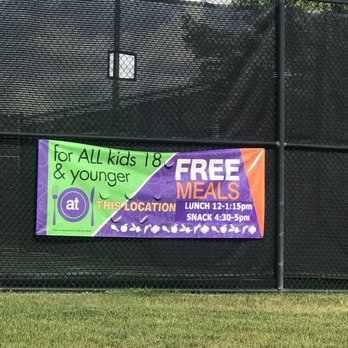 Utah Indoor Pool - Supposed snacks for kids. No where to be found - Swimming Pools Near Me - Aurora, Colorado