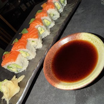Noble Rice - King Salmon cut roll - Sushi Bars Near Me - Tampa, Florida Noble Rice - King Salmon cut roll - Sushi Bars Near Me - Tampa, Florida