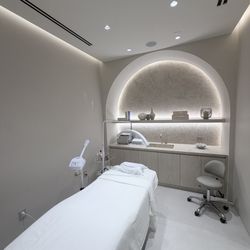 Aviva Medical Spa - The new store concept is so relaxing, quiet and ultra luxury