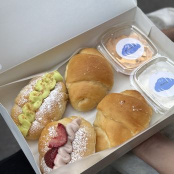 Salt Bread Ko - Bakeries Near Me - New York, New York Salt Bread Ko - Bakeries Near Me - New York, New York