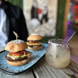 Doughboy Johnnys - Bacon Cheese Burger Slider (2)