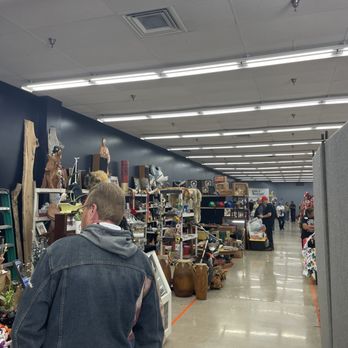 Manistee Indoor Flea Market - Flea Markets Near Me - Manistee, Michigan