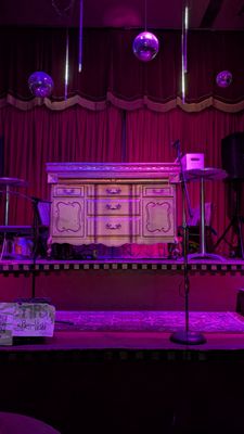 Make-Out Room by null
