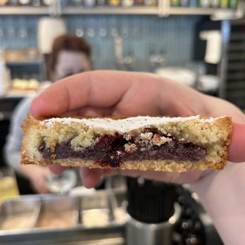 Kasama - Ube and huckleberry basque cake - Filipino Near Me - Chicago, Illinois Kasama - Ube and huckleberry basque cake - Filipino Near Me - Chicago, Illinois