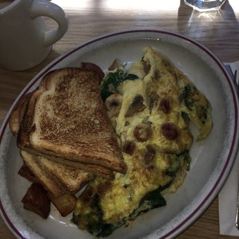 Sugar Magnolia's - Veggie omelette - Breakfast & Brunch Near Me - Gloucester, Massachusetts Sugar Magnolia's - Veggie omelette - Breakfast & Brunch Near Me - Gloucester, Massachusetts