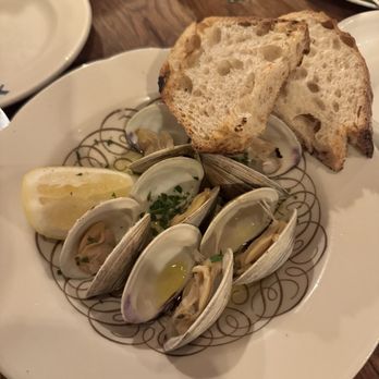 St. Anselm - Countneck clams - New American Near Me - Brooklyn, New York St. Anselm - Countneck clams - New American Near Me - Brooklyn, New York