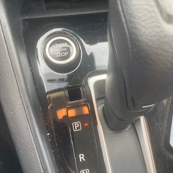 Hertz - Crumbs and missing piece - Car Rental Near Me - Gilroy, California