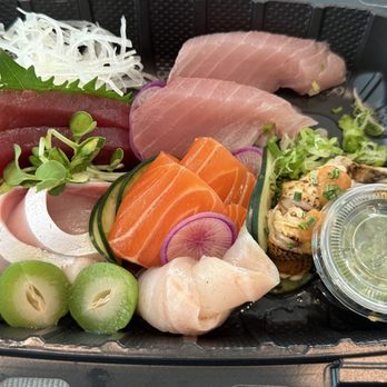 Ju-ichi - Sashimi Mix - Sushi Bars Near Me - San Diego, California Ju-ichi - Sashimi Mix - Sushi Bars Near Me - San Diego, California