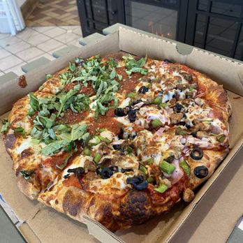 Dalia’s Pizza - 1/2 Grandma's & 1/2 Supreme - Pizza Near Me - Glendale, California