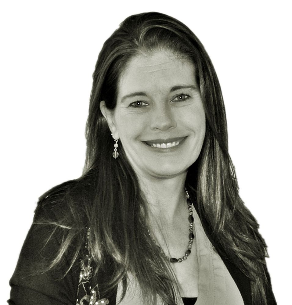 STACY KLINE REAL ESTATE AGENT KKM REALTY Contact Agent 1054