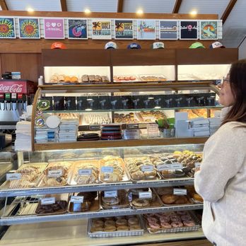 Donut Hole Bakery Cafe - Donuts Near Me - Destin, Florida