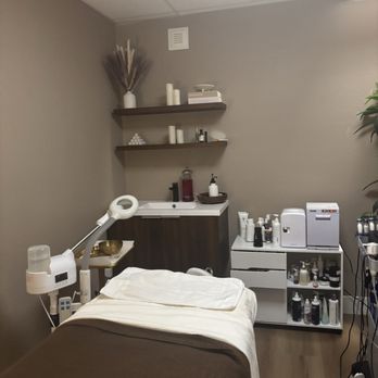 Hale Advanced Aesthetics - Facial room - Day Spas Near Me - Las Vegas, Nevada Hale Advanced Aesthetics - Facial room - Day Spas Near Me - Las Vegas, Nevada