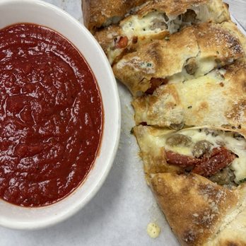 Enzos Pizza - Medium Stromboli - Pizza Near Me - Riverside, California