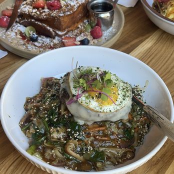 Sunny Side Breakfast - Hilo Moco - Breakfast & Brunch Near Me - Sacramento, California Sunny Side Breakfast - Hilo Moco - Breakfast & Brunch Near Me - Sacramento, California