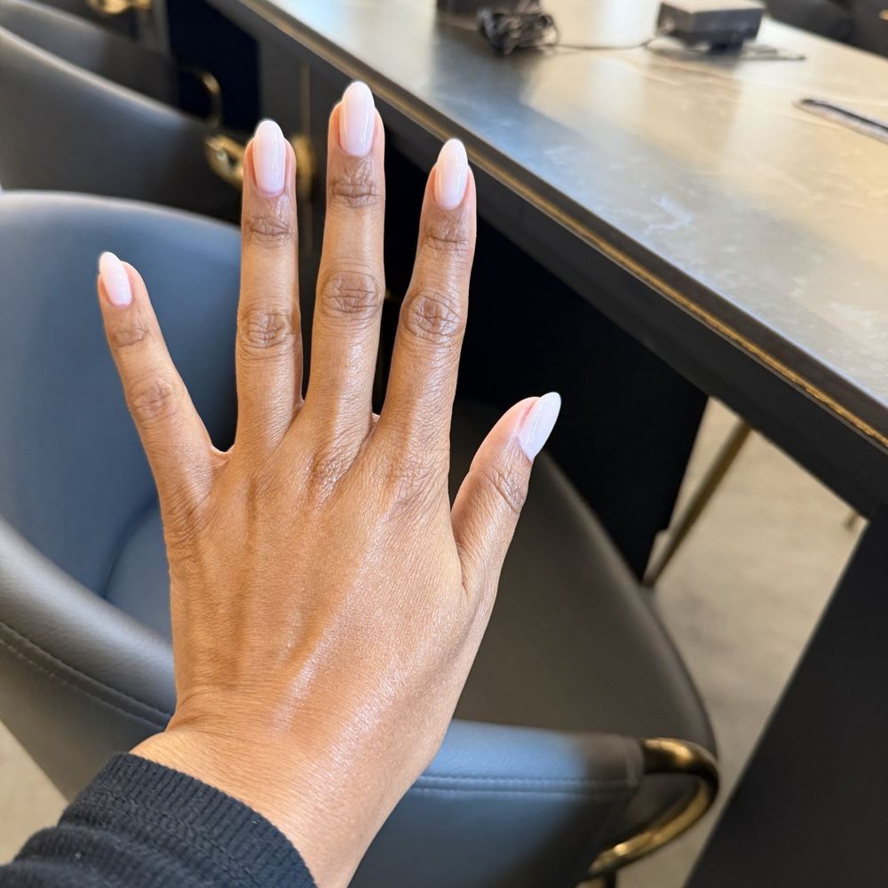 Amoure Nail Boutique - Nail Salons Near Me - Vancouver, British Columbia