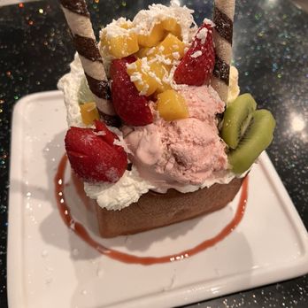 Snowflake Tea House - Desserts Near Me - Duluth, Georgia